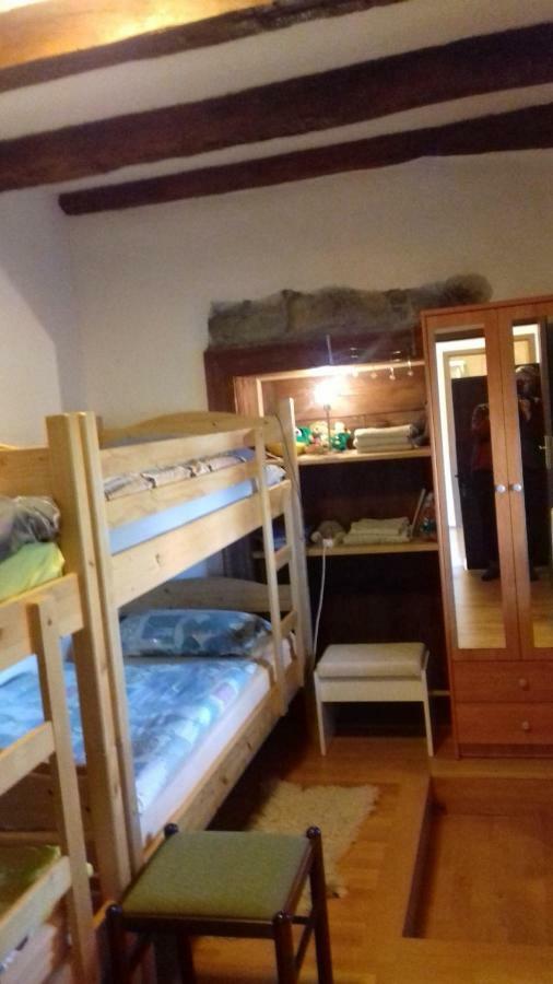 Apartmaji Pri Zivcovih Dutovlje Luaran gambar